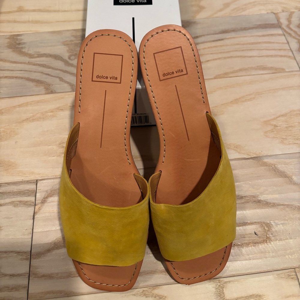 Dolce Vita Women's Yellow Slide Sandals